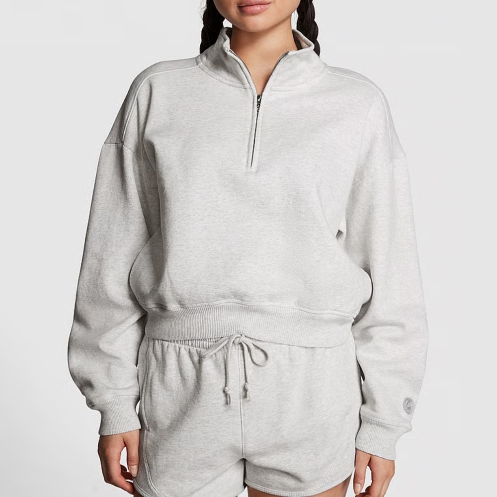New - PINK
PREMIUM FLEECE HALF-ZIP SWEATSHIRT‎